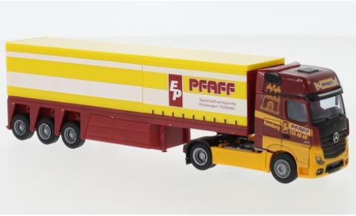 Diecast model cars Mercedes Actros Gigaspace 5 /Aerop. Pfaff Innenladersattelzug 1/87 AWM