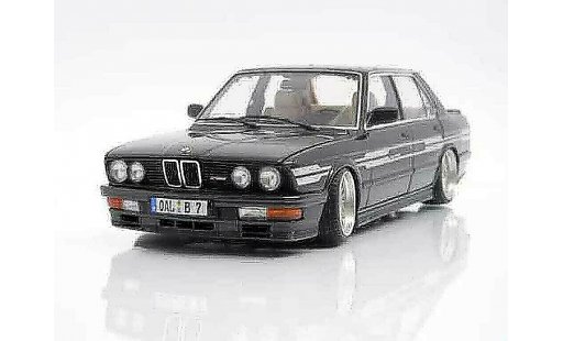 Alpina B7 turbo 1/18 Autoart M i alpina b7 e28 m diecast model cars