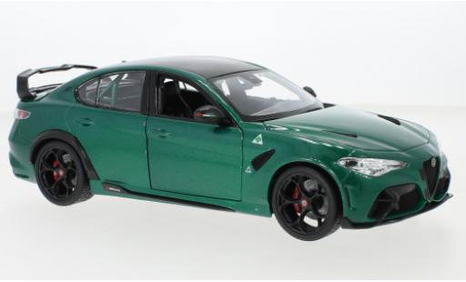 Diecast model cars Alfa Romeo Giulia gtam metallise green 2020 1/18 Burago