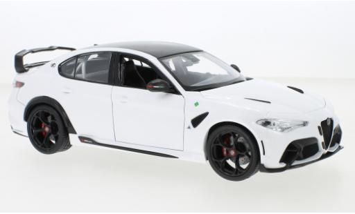 Diecast model cars Alfa Romeo Giulia gtam metallise white 2020 1/18 Burago