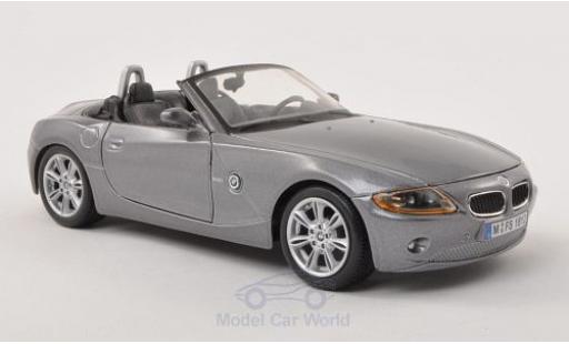 Diecast model cars Bmw Z4 roadster metallic grey hood ge&Atilde;&para;ffnet 1/24 Burago