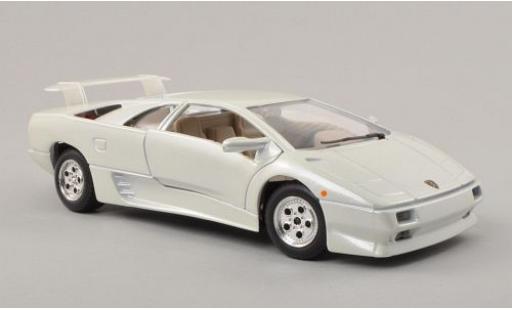 Diecast model cars Lamborghini Diablo Base metallic white 1/24 Burago