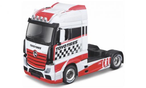 Diecast model cars Mercedes Actros Gigaspace Custom white/Dekor Toyo Tires 2020 1/43 Burago