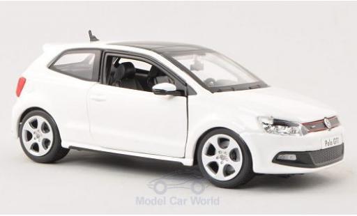 Diecast model cars Volkswagen Polo GTI V white 1/24 Burago