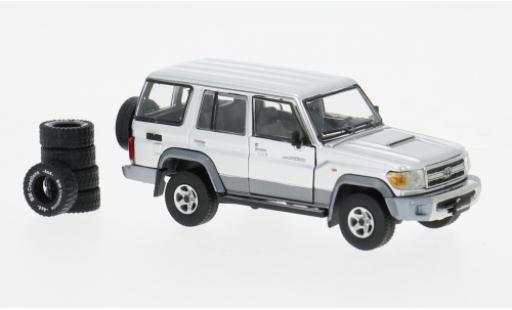 Diecast model cars Toyota Land Cruiser 70 LC76 silver 1/64 BM Creations