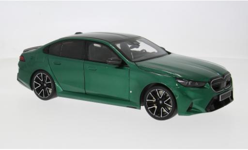 Diecast model cars Bmw M5 berline (G90) green 2024 1/18 Minichamps
