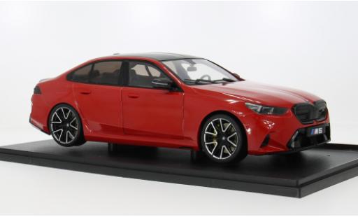 Diecast model cars Bmw M5 berline (G90) red 2025 1/18 Solido
