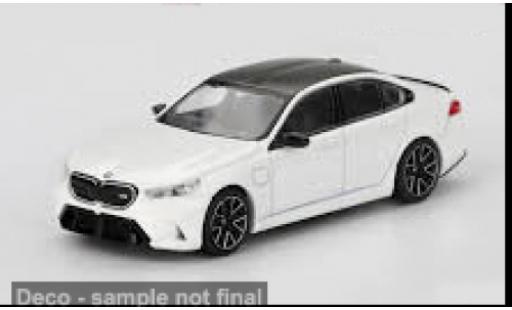 Diecast model cars Bmw M5 berline (G90) white 2025 1/64 Mini GT