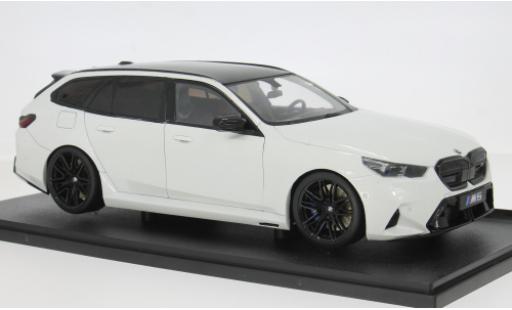 Diecast model cars Bmw M5 berline (G99) white 1/18 Solido