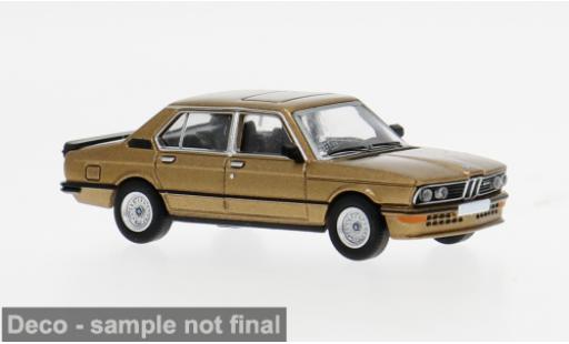 Diecast model cars Bmw M535 berline i (E12) gold 1980 1/87 PCX87