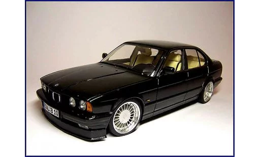 Alpina B10 3.5 1/18 Minichamps 1988 i alpina b10 diecast model cars