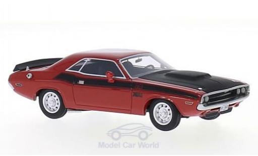 Diecast model cars Dodge Challenger 1970 T/A red/black 1/43 BoS Models