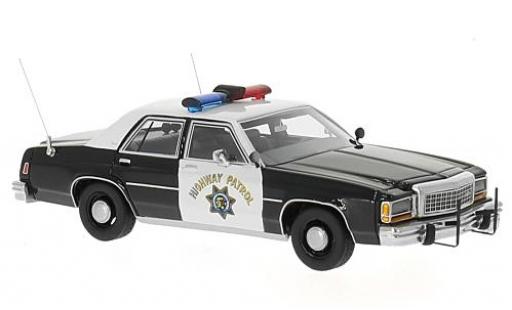 Diecast model cars Ford LTD Crown Victoria black/white California Highway Patrol 1987 1/43 BoS Models