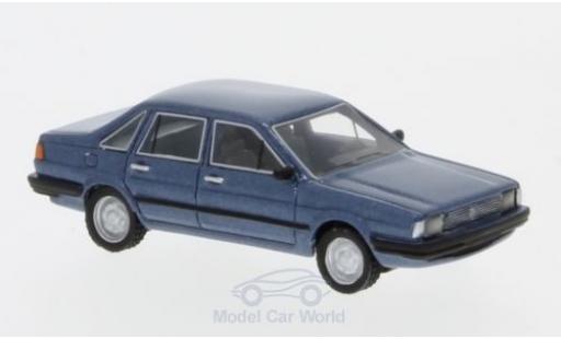 Diecast model cars Volkswagen Santana Base metallic blue 1982 1/87 BoS Models