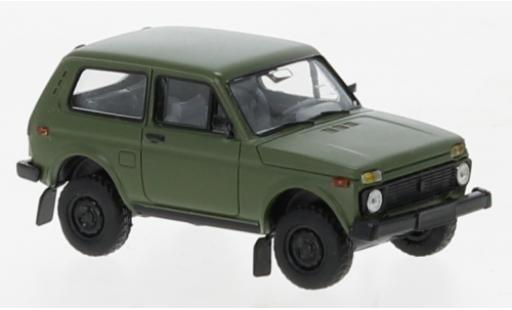 Diecast model cars Lada Niva Base vert 1975 1/87 Brekina