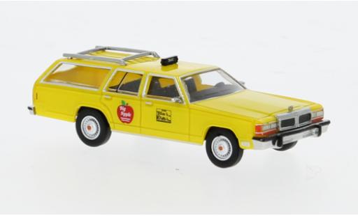 Diecast model cars Ford LTD Station Wagon Big Apple Cab 1979 1/87 Brekina