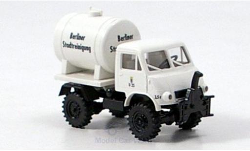Diecast model cars Mercedes Unimog 401-404 U 402 BSR with Tank 1/87 Brekina