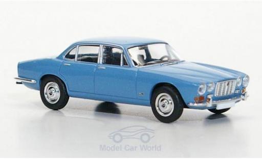 Diecast model cars Jaguar XJ6 6 blue 1/87 Brekina