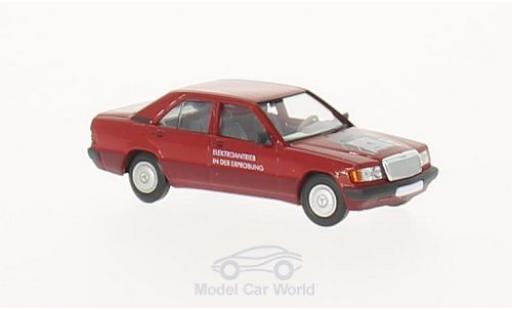 Diecast model cars Mercedes 190 Base (W201) red Elektroantrieb 1/87 Brekina