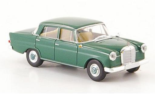Diecast model cars Mercedes 190 Base c (W 110) green without Vitrine 1/87 Brekina