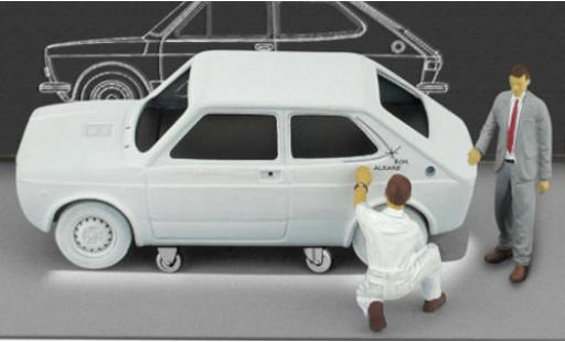 Diecast model cars Fiat 127 Serie 1 (1a ) matt-grey 1971 with Figuren in Sonderverpackung Centro Stile 1/43 Brumm