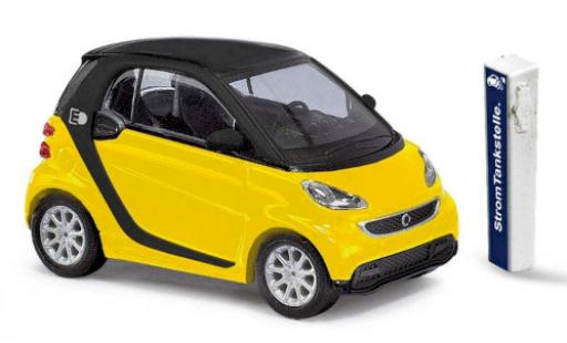 Diecast model cars Smart ForTwo Electric Drive yellow 2012 1/87 Busch