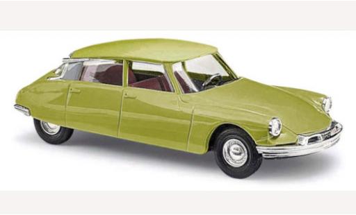 Diecast model cars Citroen DS 19 green 1968 1/87 Busch
