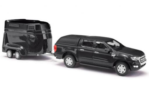 Diecast model cars Ford Ranger DoKa black 2016 avec Hardtop et remorque &Atilde; cheval 1/87 Busch