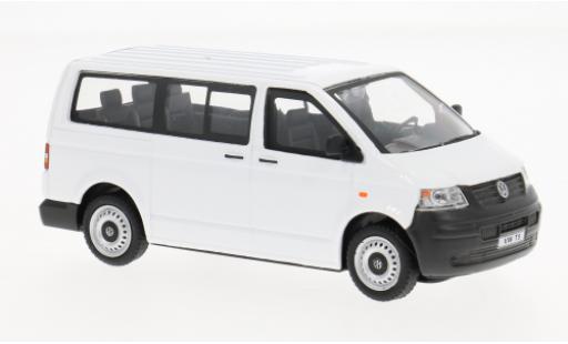 Diecast model cars Volkswagen T5 T5 GP white 2010 1/43 Cararama