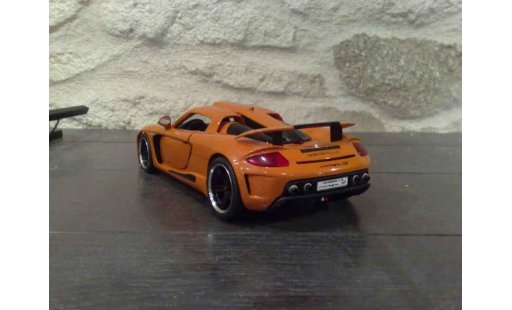Gemballa Mirage GT 1/18 Maisto orange diecast model cars