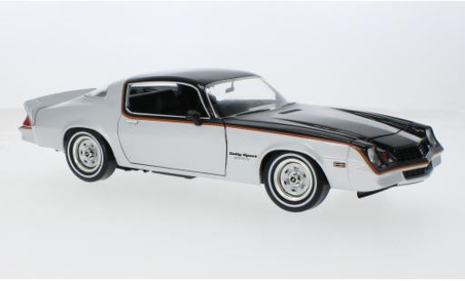 Diecast model cars Chevrolet Camaro Coupe silver 1/18 Greenlight