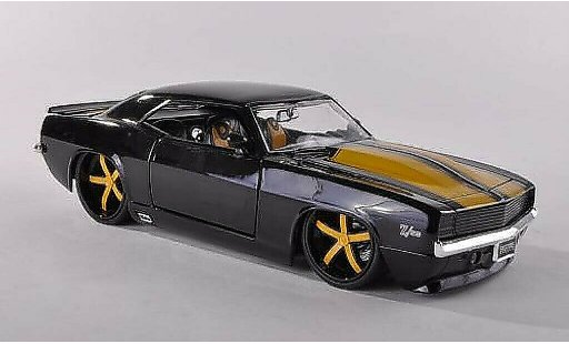 Chevrolet Camaro Z28 1/24 Jada Toys black/yellow 1969 diecast model cars