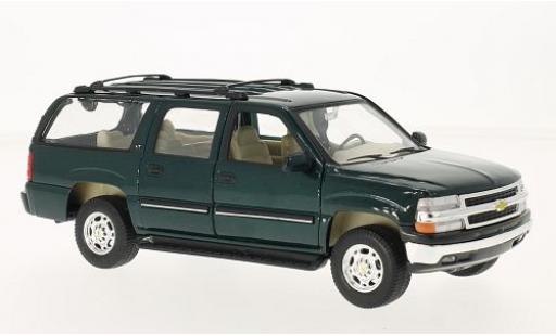 Diecast model cars Chevrolet Suburban suv gr&Atilde;&frac14; 1/24 Welly