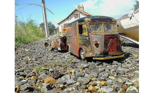 Citroen HY Fourgonnette 1/18 Solido rouille et remorque diecast model cars