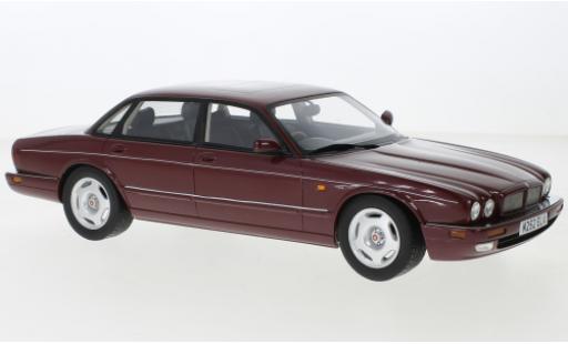 Diecast model cars Jaguar XJR X300 R () metallise red RHD 1995 1/18 Cult Scale Models