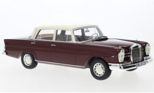 Diecast model cars Mercedes 220 Base SE (W111) red/beige 1959 1/18 Cult Scale Models