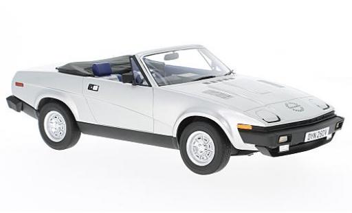 Diecast model cars Triumph TR7 1980 DHC d RHD 1/18 Cult Scale Models