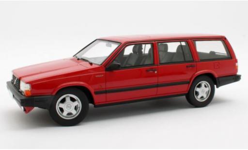 Diecast model cars Volvo 740 Turbo Estate red 1988 1/18 Cult Scale Models