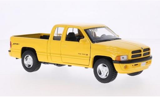 Diecast model cars Dodge RAM pickup Quad Cab 1 yellow 1/24 Welly