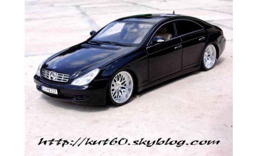 Mercedes Classe CLS Base 1/18 Maisto german look diecast model cars
