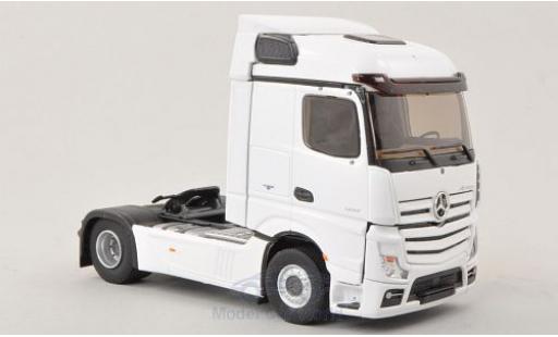 Diecast model cars Mercedes Actros Streamspace MP4 white Solo-Zugmaschine 1/43 Eligor
