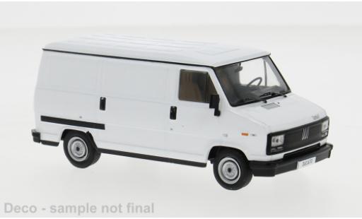 Diecast model cars Fiat Ducato Kasten white 1/43 IXO