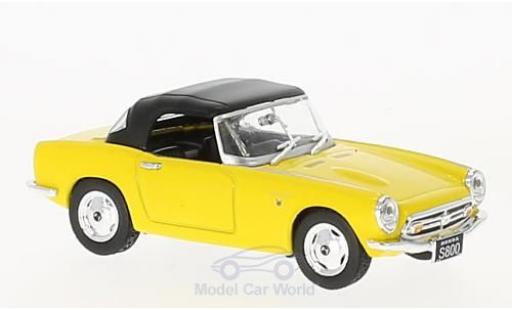Diecast model cars Honda S800 Coupe yellow RHD 1966 closed 1/43 First 43 Models