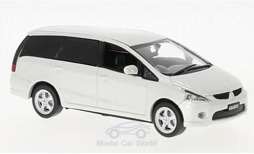 Diecast model cars Mitsubishi Grandis Base metallic white RHD 2003 1/43 First 43 Models