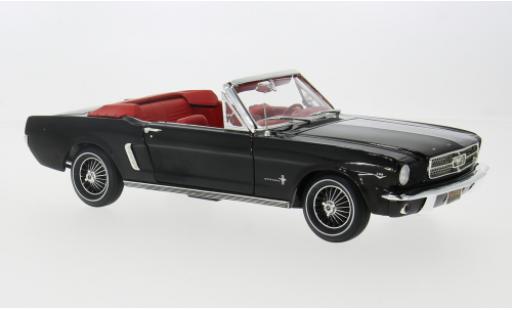 Diecast model cars Ford Mustang Hardtop Conver black 1/18 Auto World