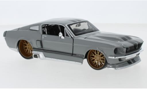 Diecast model cars Ford Mustang GT Tuning grau/schwarz 1967 1/24 Maisto