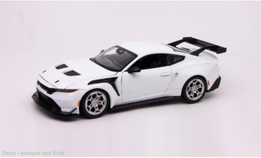 Diecast model cars Ford Mustang GTD white 1/24 Welly