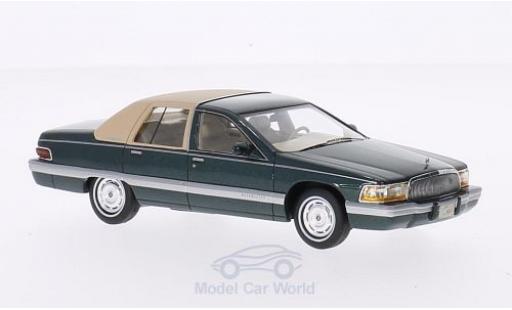Diecast model cars Buick Roadmaster Sedan green/beige 1994 1/43 GLM