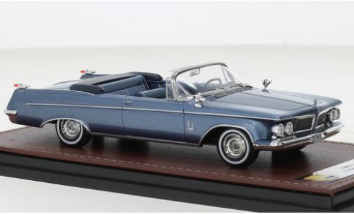 Diecast model cars Imperial Crown Convertible metallise blue 1962 1/43 GLM