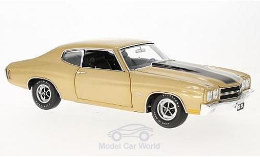 Diecast model cars Chevrolet Chevelle SS 396 gold 1970 1/18 GMP